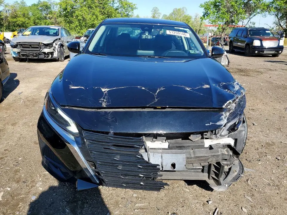 2023 NISSAN ALTIMA SV  