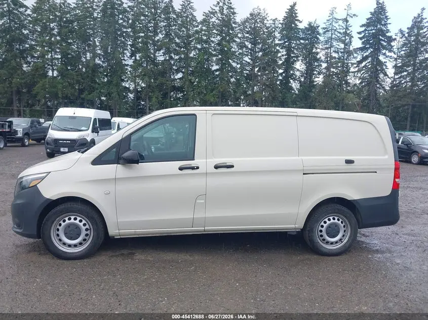 2019 MERCEDES-BENZ METRIS  