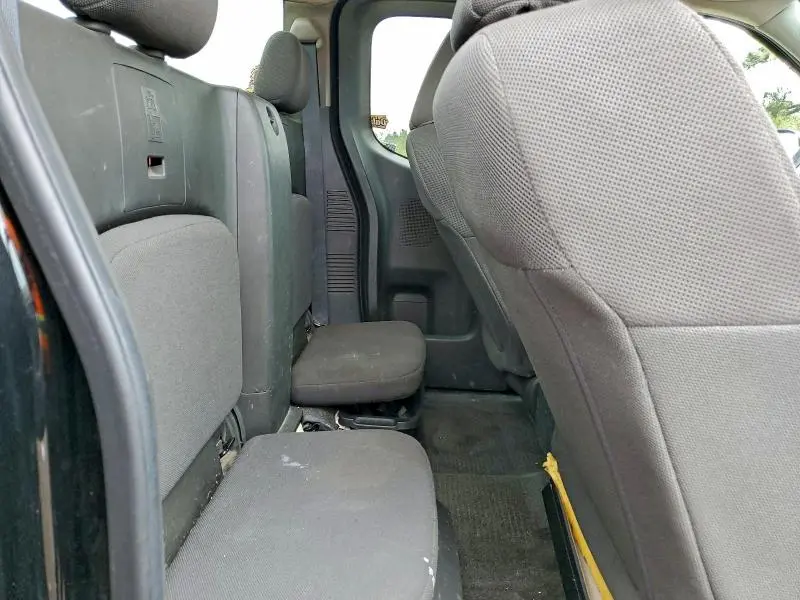 2018 NISSAN FRONTIER S  