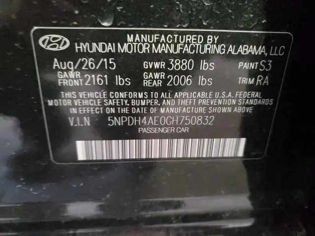 2016 HYUNDAI ELANTRA SE  