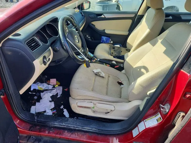 2017 VOLKSWAGEN JETTA SE  