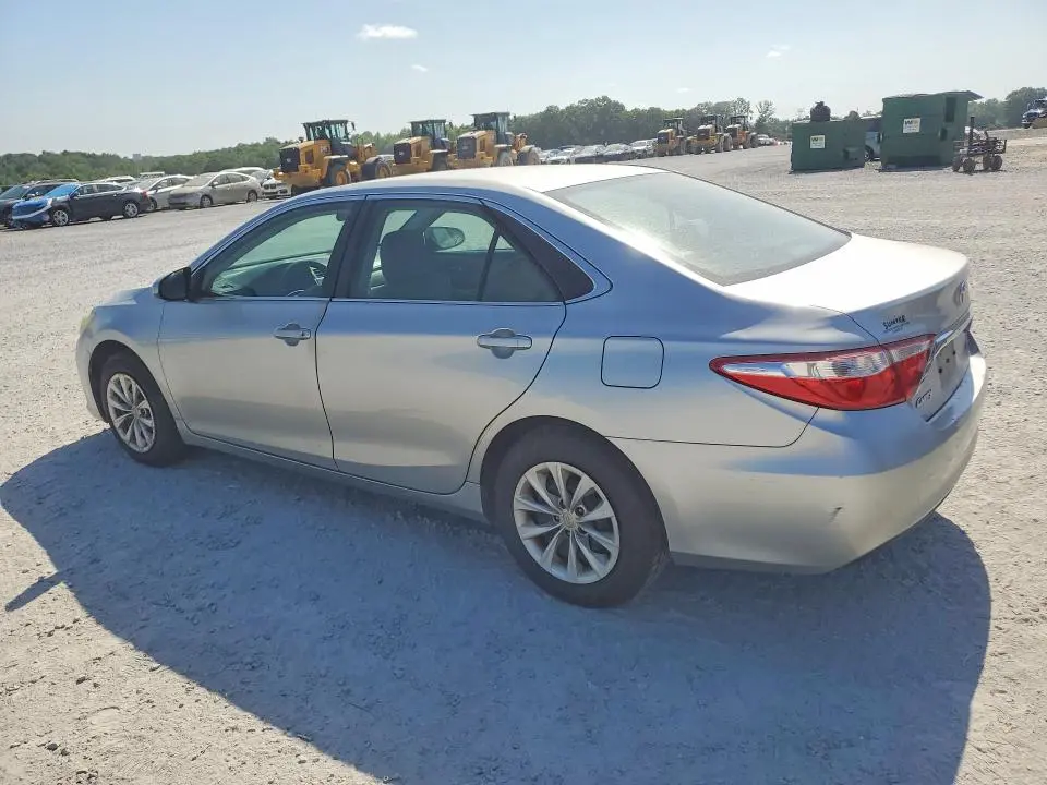 2015 TOYOTA CAMRY LE  