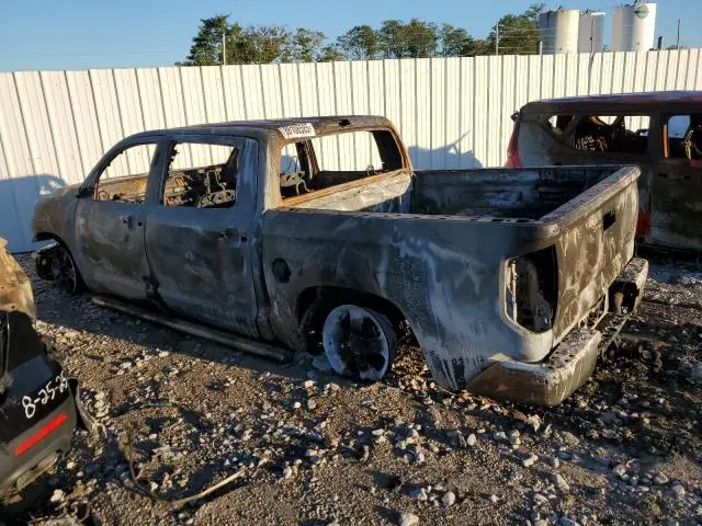 2015 TOYOTA TUNDRA CREWMAX SR5  