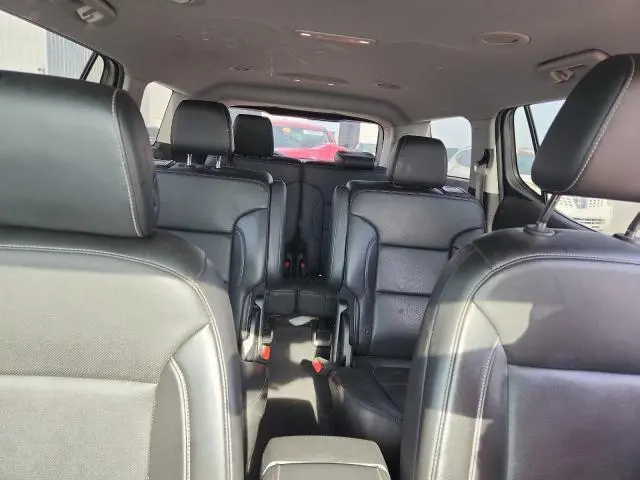 2021 GMC ACADIA SLT  