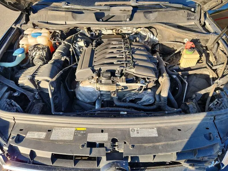 2014 VOLKSWAGEN TOUAREG V6  