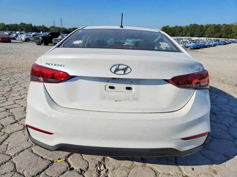 2018 HYUNDAI ACCENT SE  