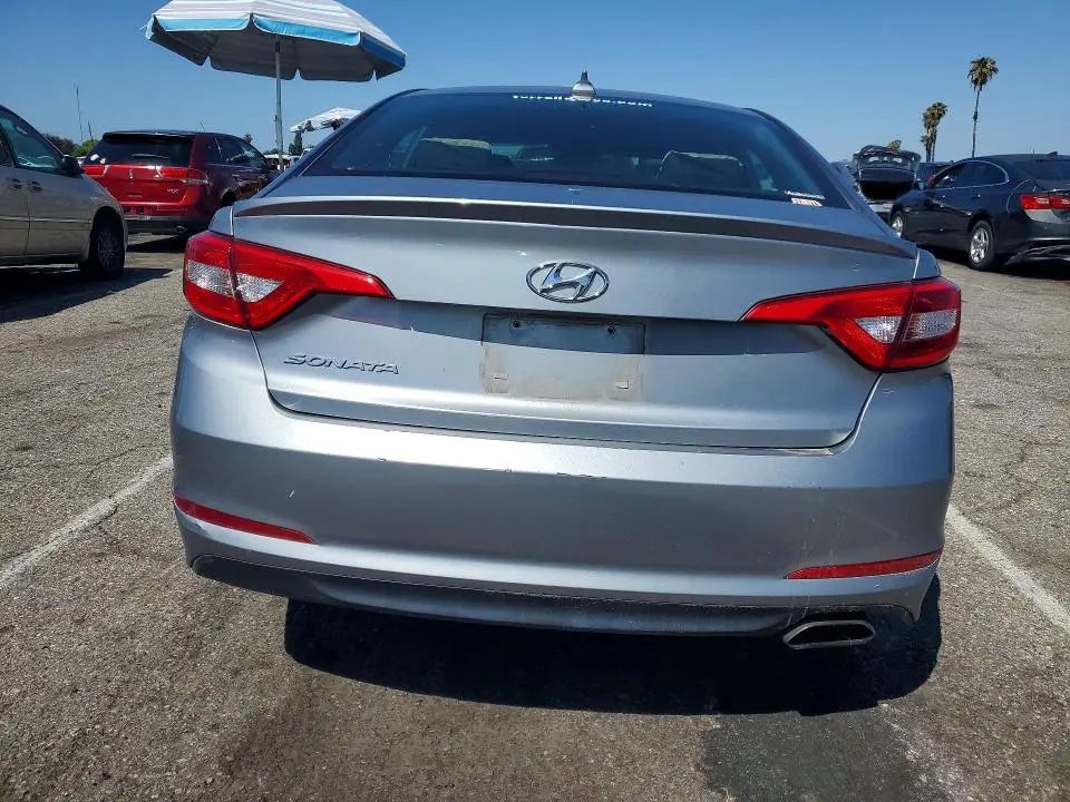 2017 HYUNDAI SONATA SE  