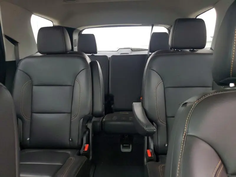 2021 CHEVROLET TRAVERSE LT  