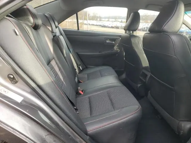 2015 TOYOTA CAMRY LE  