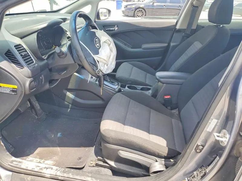 2017 KIA FORTE S  
