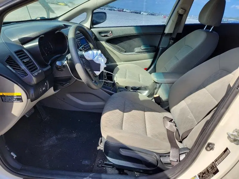 2015 KIA FORTE LX  
