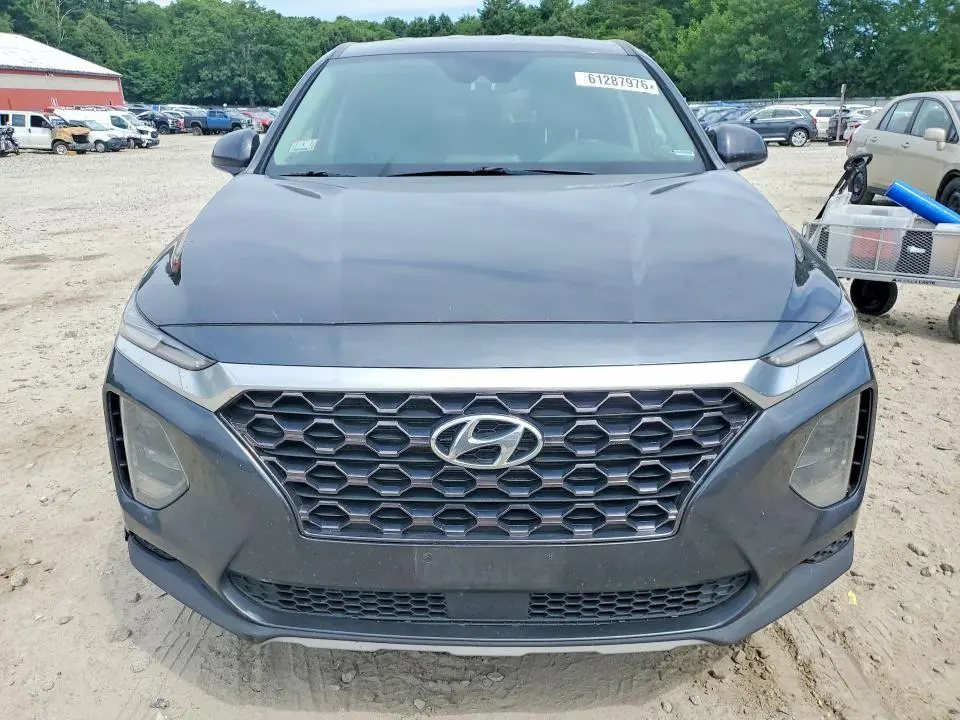 2020 HYUNDAI SANTA FE SE  