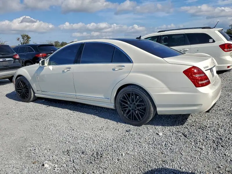 2013 MERCEDES-BENZ S 550  