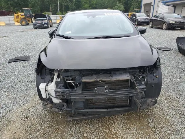 2022 NISSAN VERSA SV  