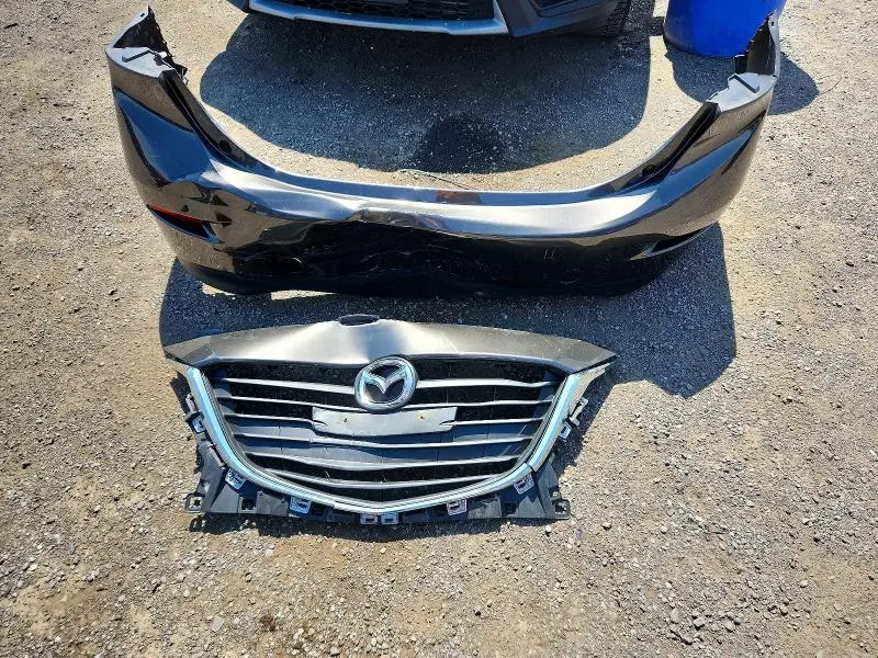 2015 MAZDA 3 TOURING  