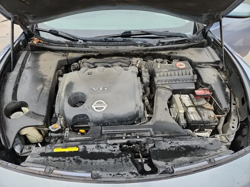 2011 NISSAN MAXIMA S  