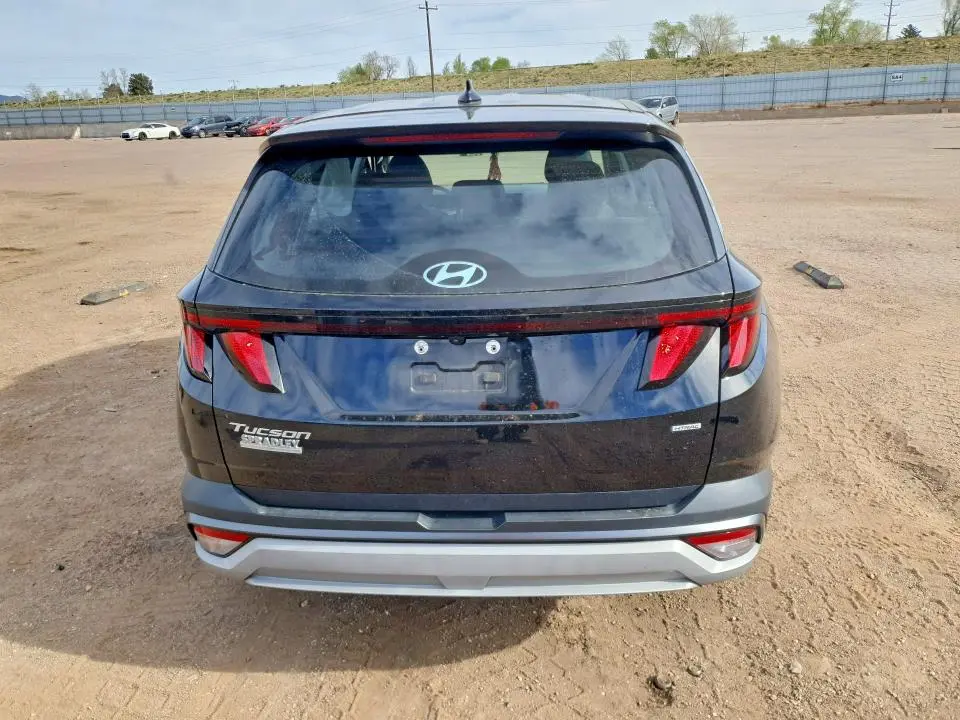 2025 HYUNDAI TUCSON SE  