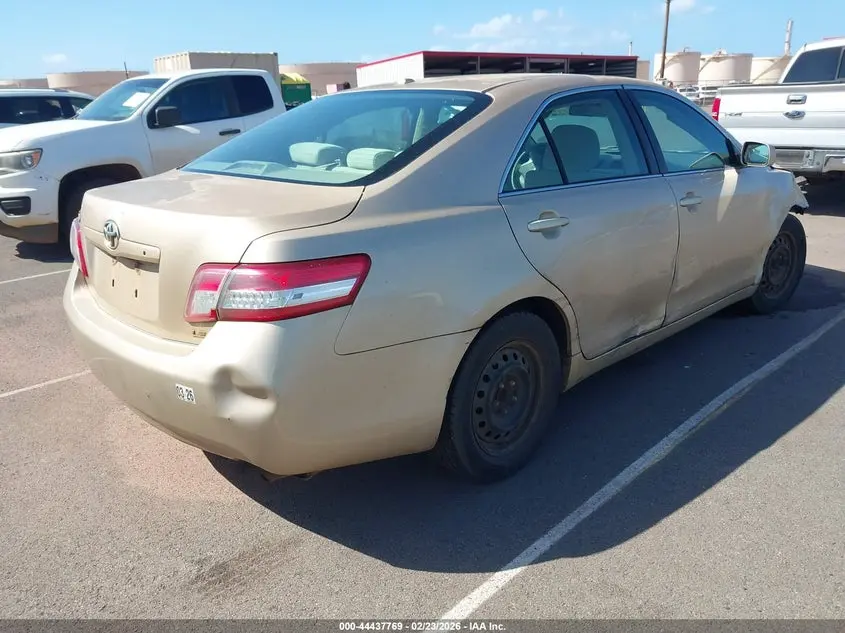 2010 TOYOTA CAMRY LE
