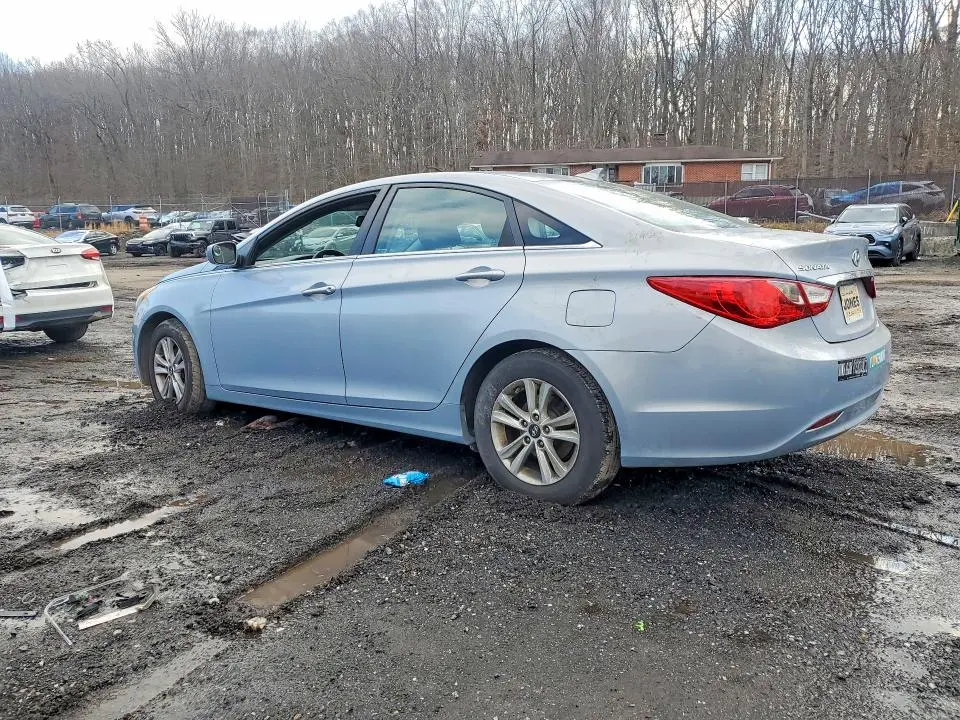 2013 HYUNDAI SONATA GLS  