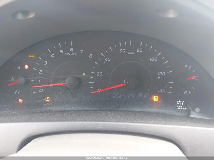 2011 TOYOTA CAMRY LE