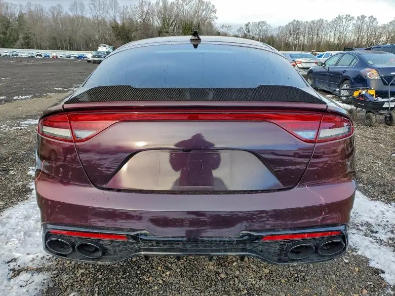 2023 KIA STINGER GT2  