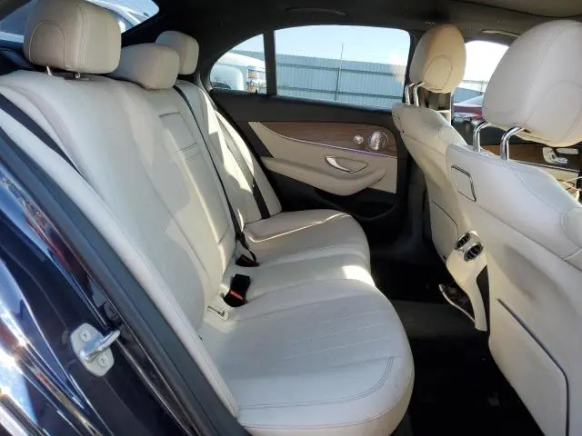 2018 MERCEDES-BENZ E 300  