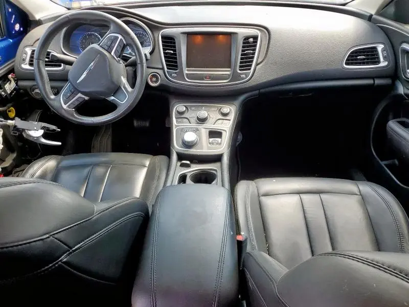 2017 CHRYSLER 200 LIMITED  