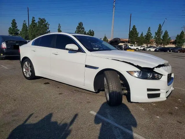2018 JAGUAR XE PREMIUM  
