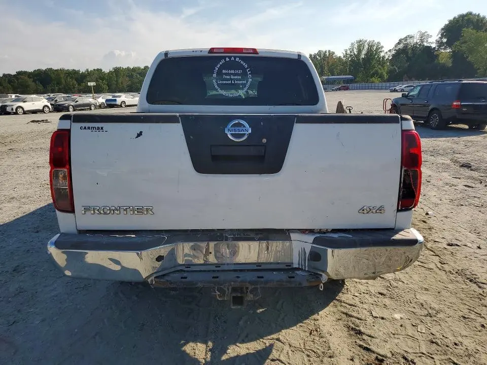 2012 NISSAN FRONTIER S  