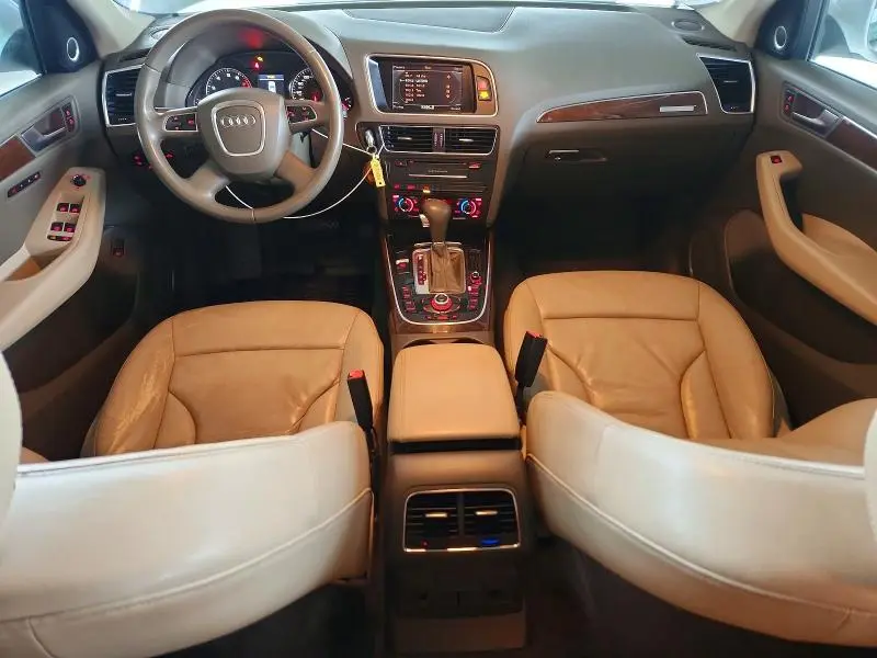 2011 AUDI Q5 PREMIUM PLUS  