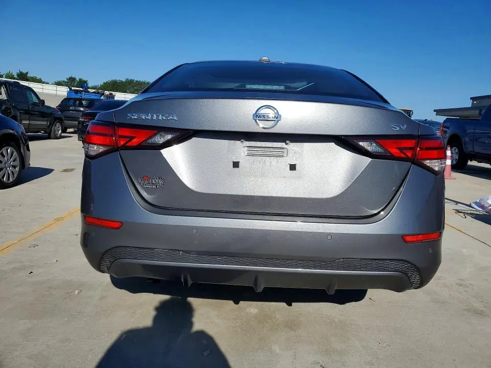 2020 NISSAN SENTRA SV  