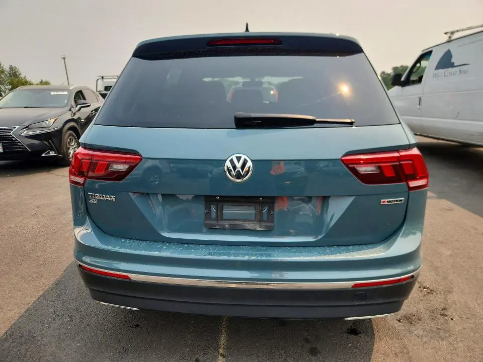 2021 VOLKSWAGEN TIGUAN SE  