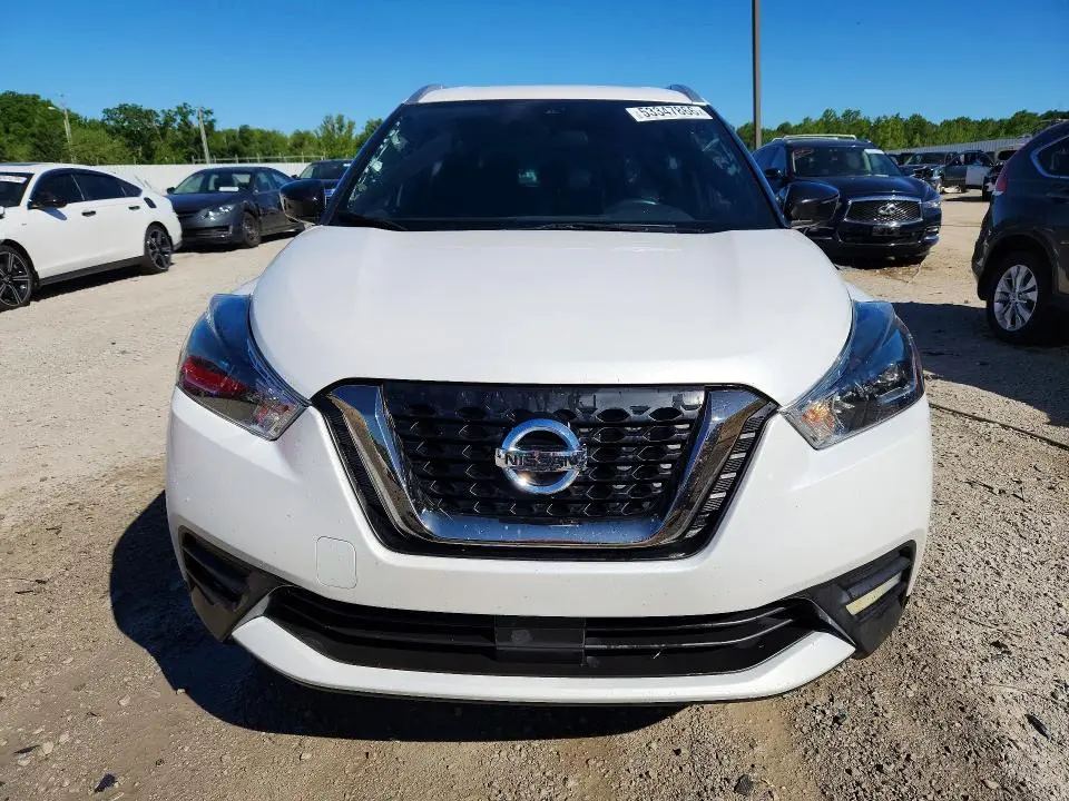 2020 NISSAN KICKS SR  