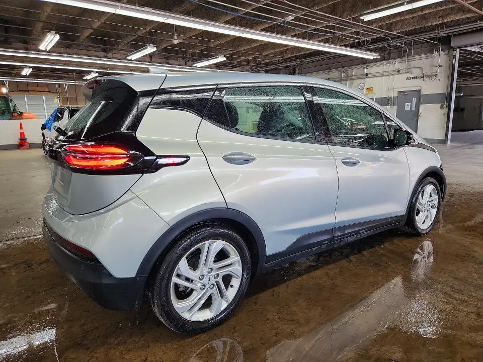 2023 CHEVROLET BOLT EV 1LT  