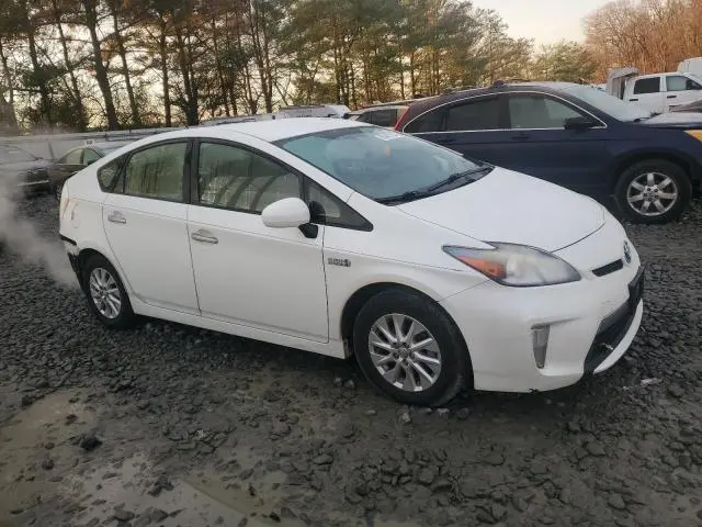 2013 TOYOTA PRIUS PLUG-IN   