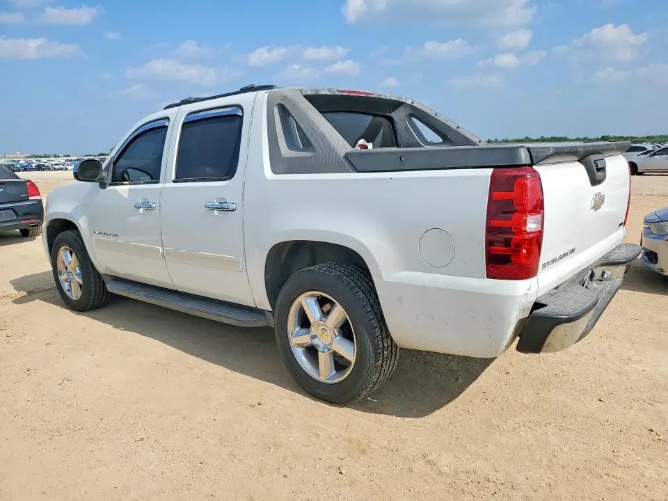 2011 CHEVROLET AVALANCHE LS  