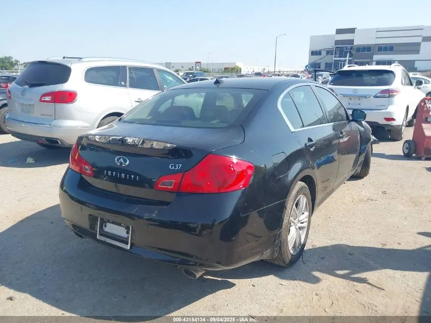 2010 INFINITI G37 JOURNEY