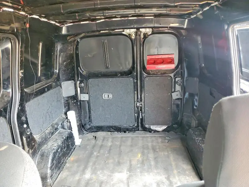 2015 NISSAN NV200 S  