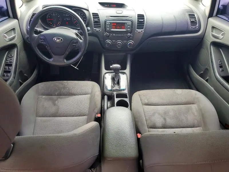 2017 KIA FORTE LX  