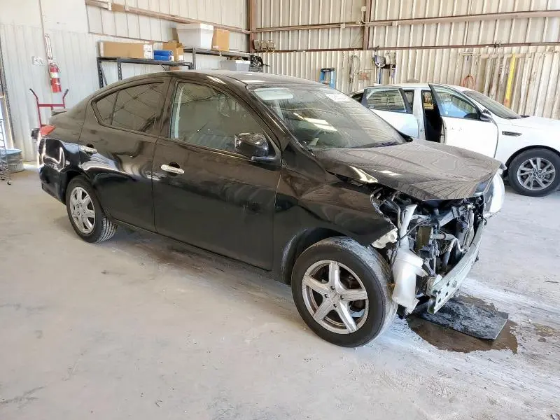 2019 NISSAN VERSA S  