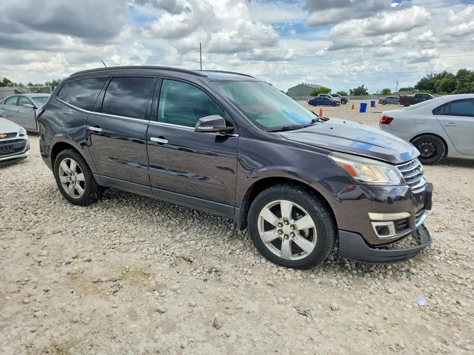 2017 CHEVROLET TRAVERSE LT  