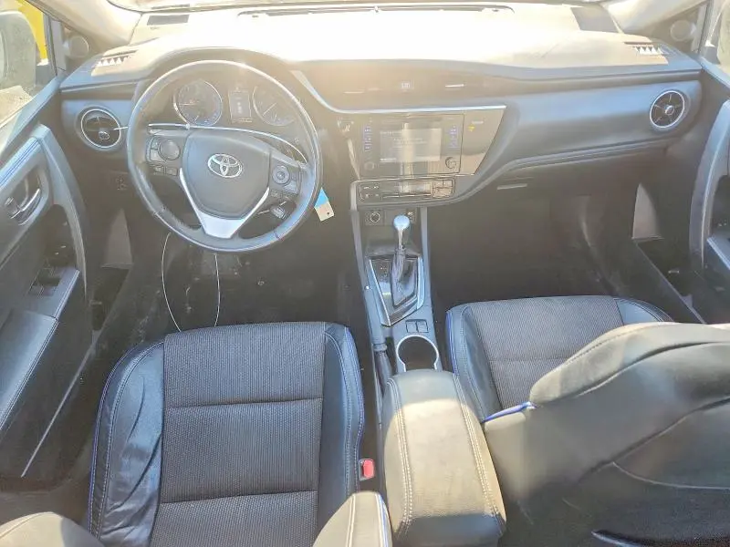 2017 TOYOTA COROLLA SE  