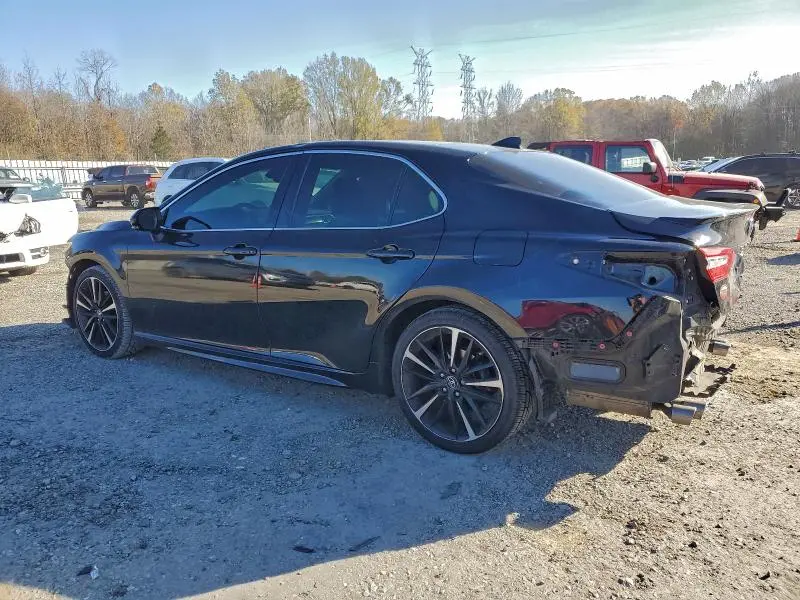 2018 TOYOTA CAMRY XSE  