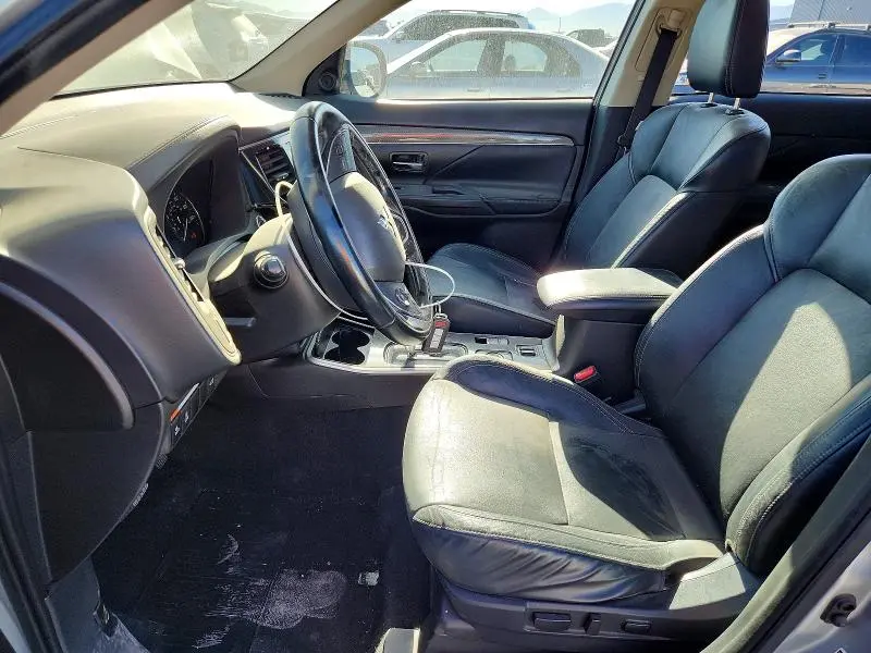 2020 MITSUBISHI OUTLANDER SE  