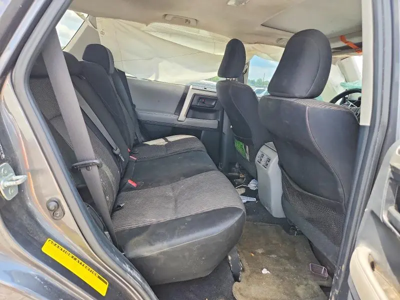 2010 TOYOTA 4RUNNER SR5  