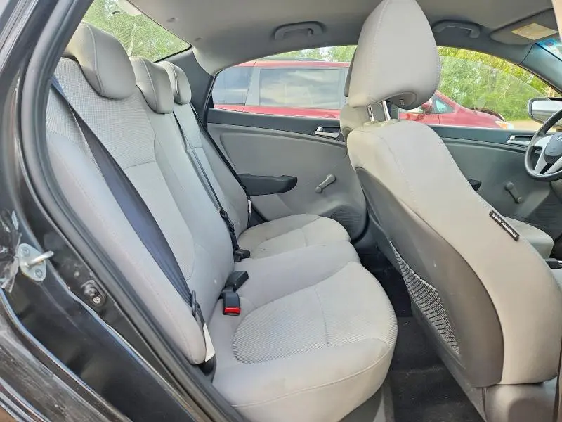 2012 HYUNDAI ACCENT GLS  