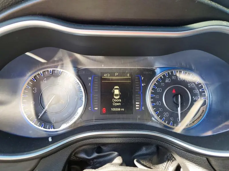 2017 CHRYSLER 200 LIMITED  