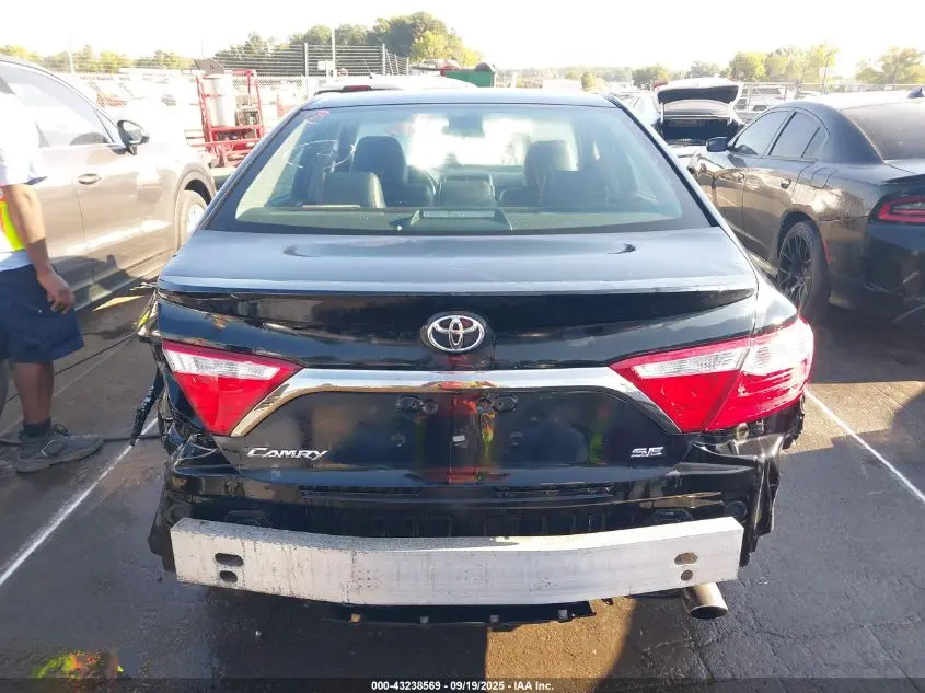 2016 TOYOTA CAMRY SE