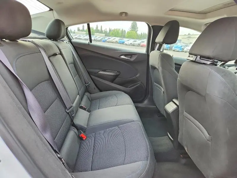 2016 CHEVROLET CRUZE LT  