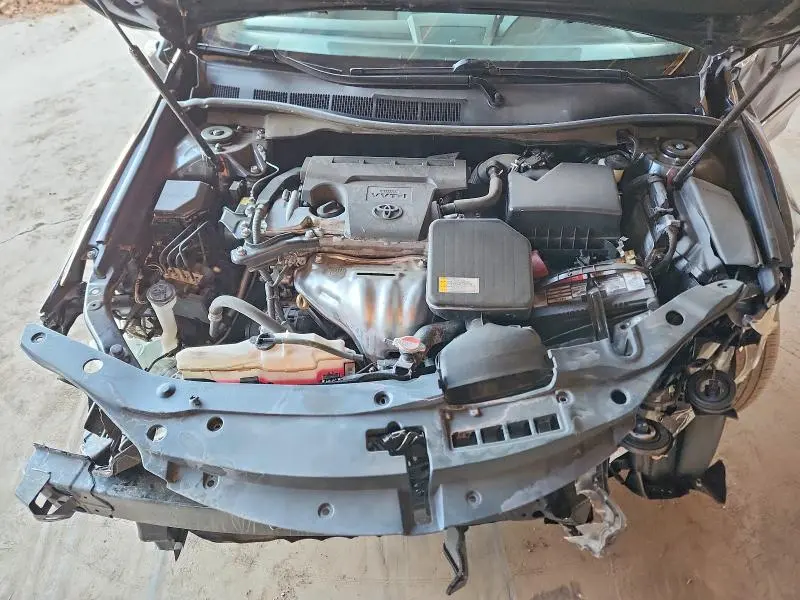 2016 TOYOTA CAMRY XLE  